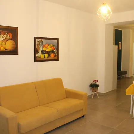 Maricchia Per Saitta Holidays Casa de Férias *